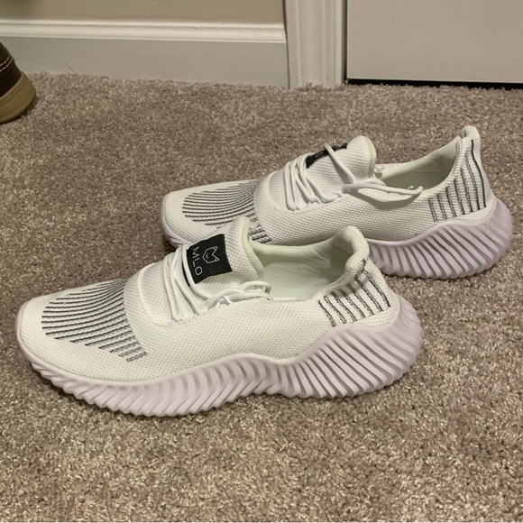 COPY - MLO Mens Sneakers - Picture 3 of 7